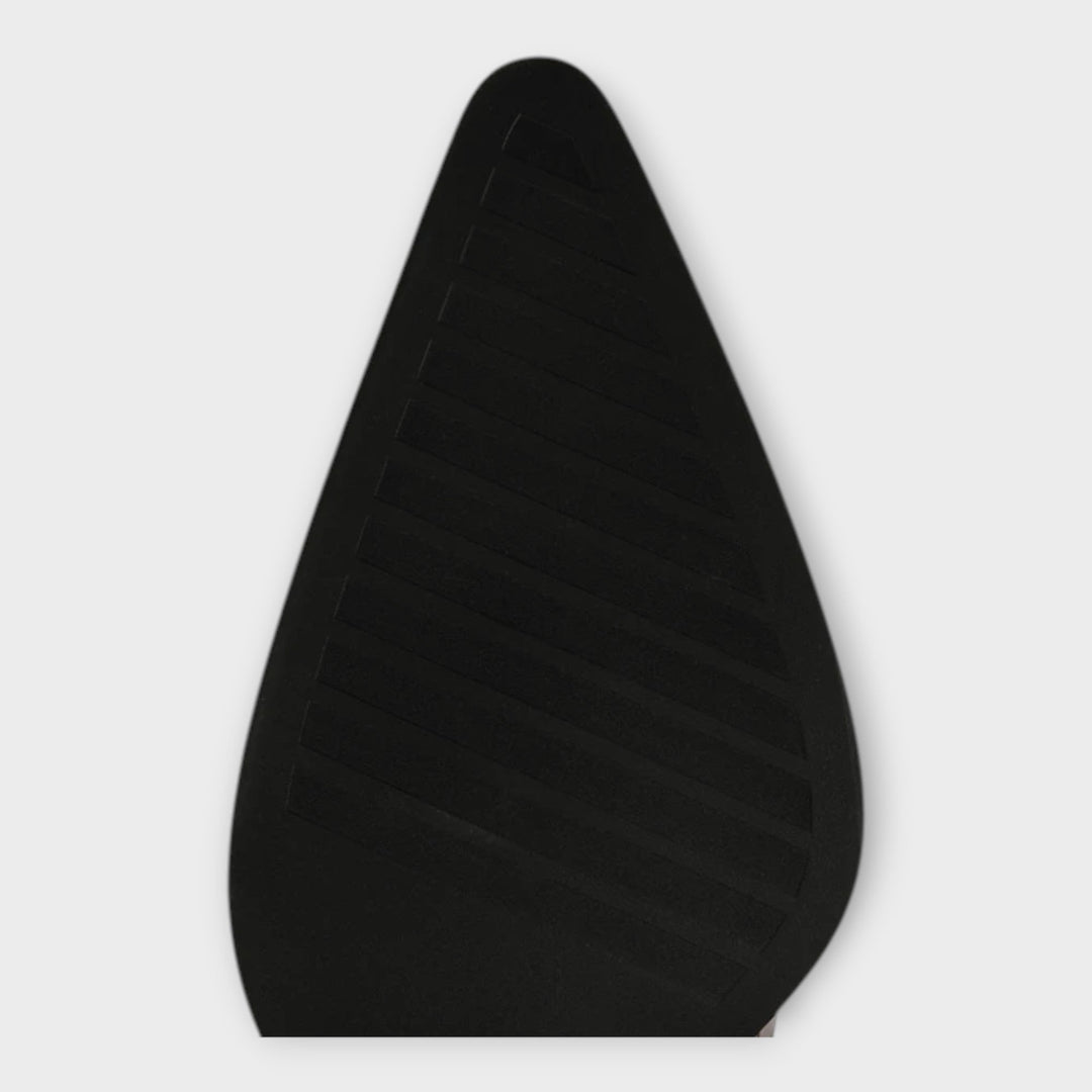 Botas con diseño de cocodrilo y tacón elegante