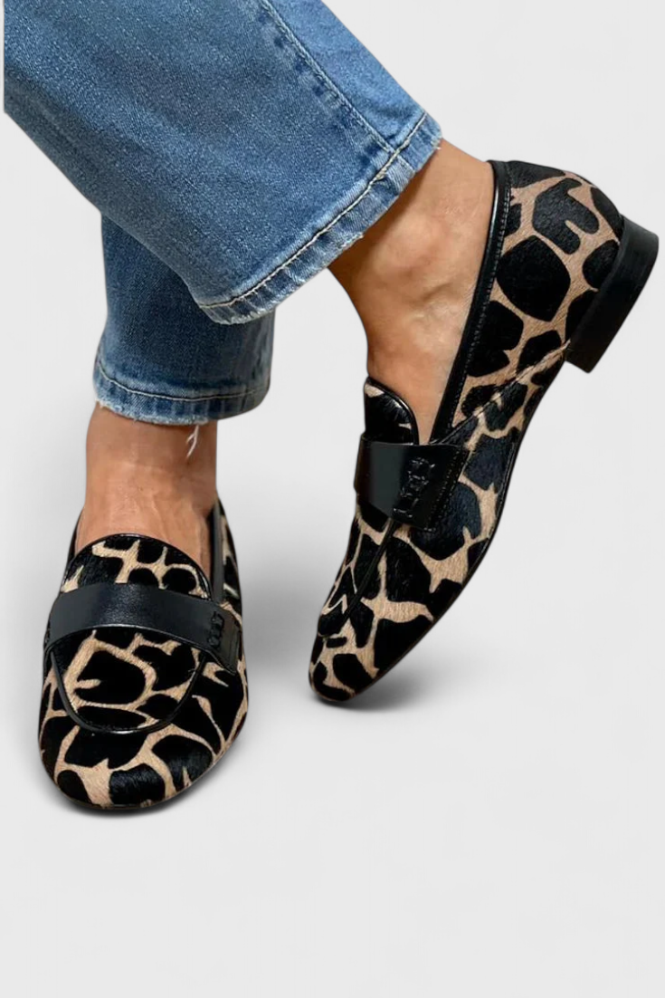 Annelore | Mocasines de Cuero con Tacón Bajo y Diseño Exclusivo