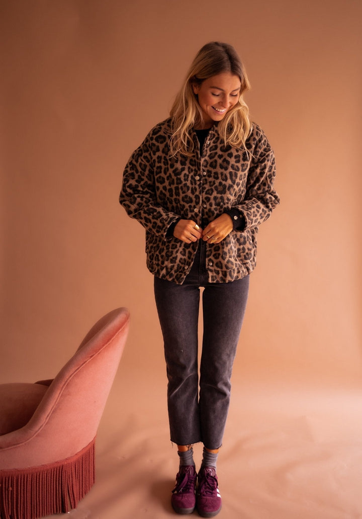 Eliara |  Chaqueta con estampado de leopardo