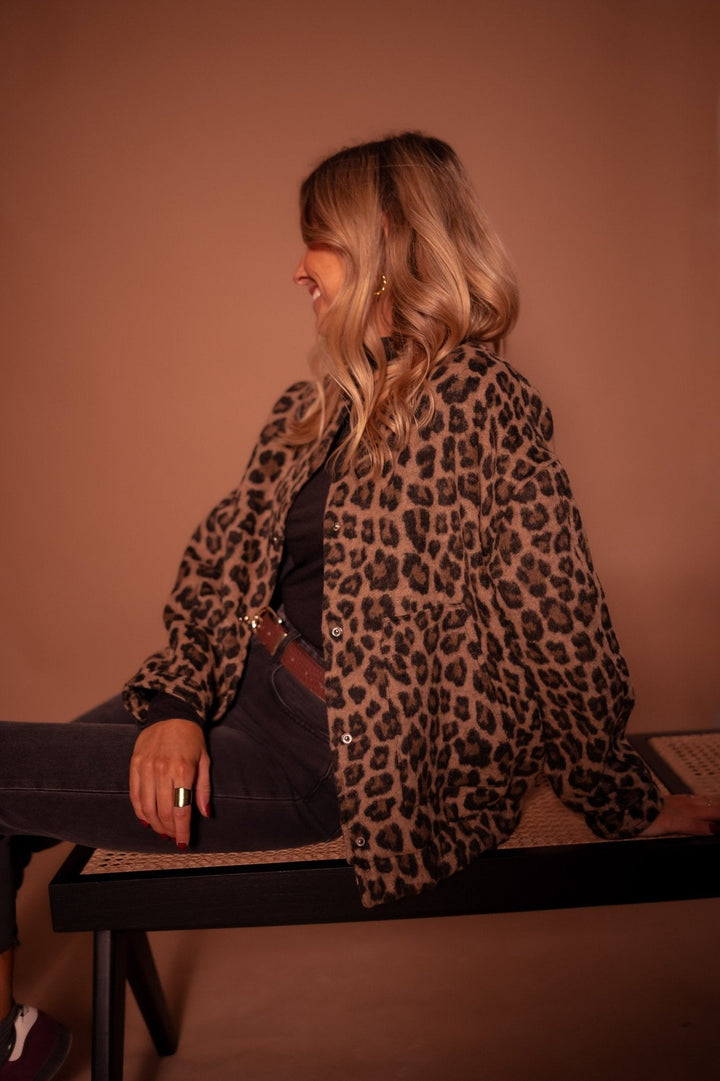 Eliara |  Chaqueta con estampado de leopardo